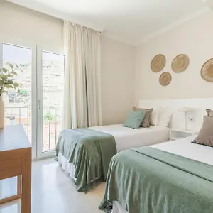 https://lavaderos-suites.tenerifehoteles.net