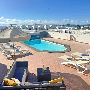 https://villa-siempre-puerto-del-carmen-lanzarote.in-canary-islands.com
