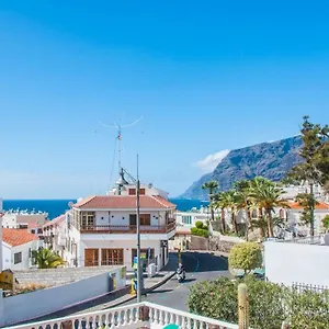 https://cozy-vacation-apartment-in-los-gigantes.tenerifehoteles.net